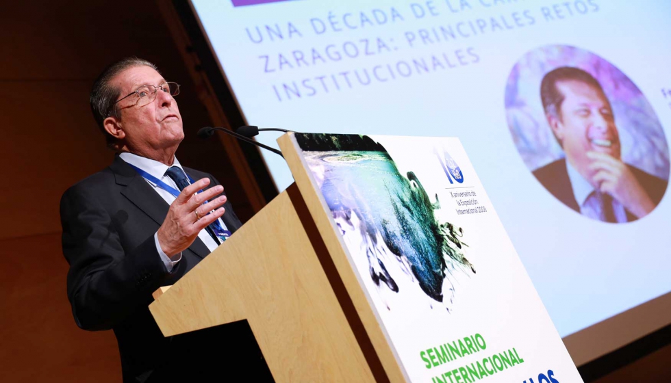 El presidente de la Fundacin para una Cultura de Paz ha protagonizado la sesin inaugural del seminario internacional 'El agua y los ecosistemas...