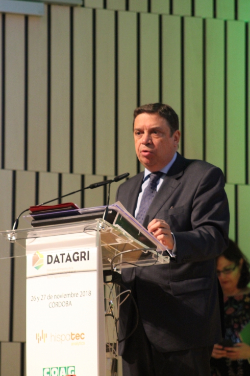 Luis Planas expres su compromiso de presentar la Agenda Digital en las prximas semanas