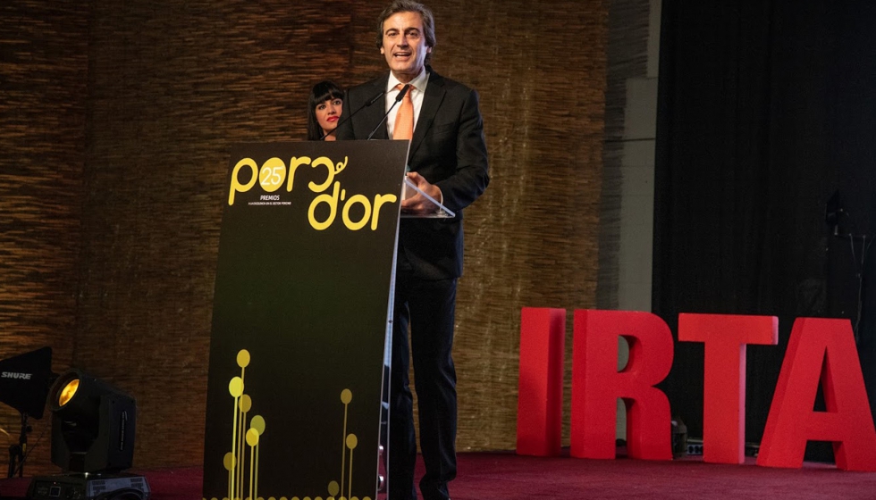 Flix Hernez, director general de Zoetis Espaa, en la entrega del Premio a la Innovacin