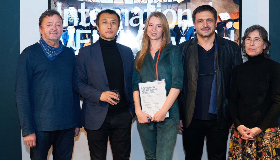 Rick Joy, Li Hu, Sasa Begovic y Carme Pigem entregan el Premio Velux al proyecto ganador en la categora Luz Natural en Edificios...