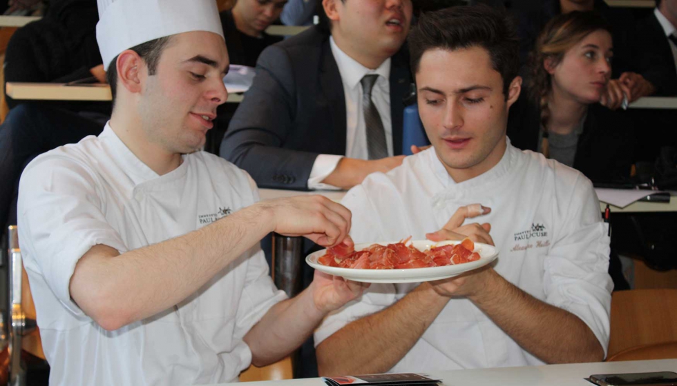 La 'masterclass' del CJSE estuvo dirigida a 50 alumnos del Institut Paul Bocuse en Lyon, afamada capital gastronmica de Francia...