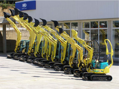 Maquinaria Rey es propietaria de un pol�gono industrial propio con una superficie aproximada de 100.000 m2, 15.000 m2 de los cuales est�n construidos...