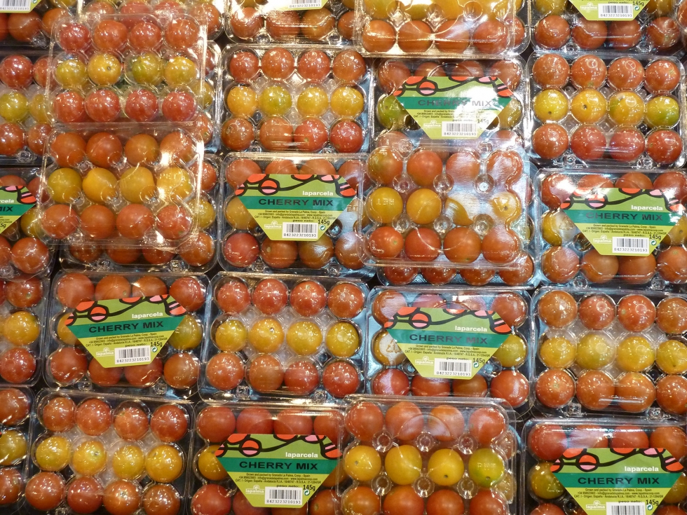 Tomates cherry en packaging destinado a alargar la vida poscosecha de los frutos