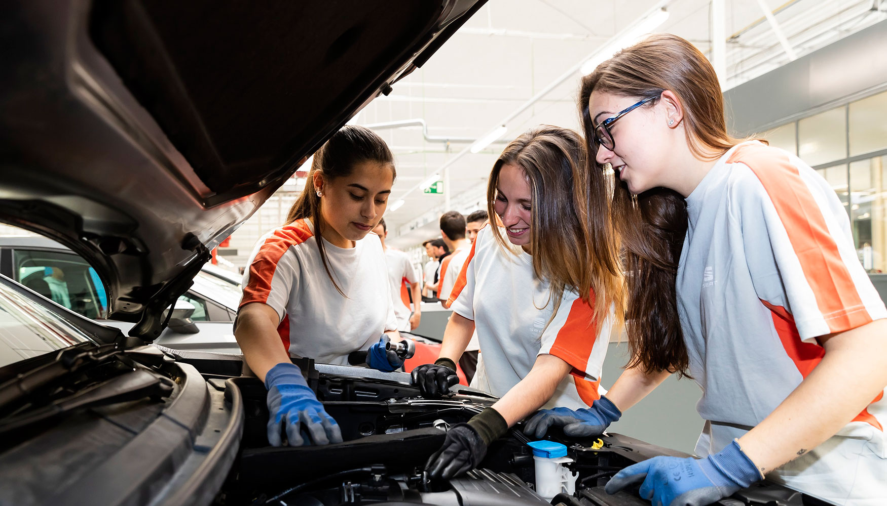 En el futuro, saber programacin ser tan necesario como conocer las partes de un motor