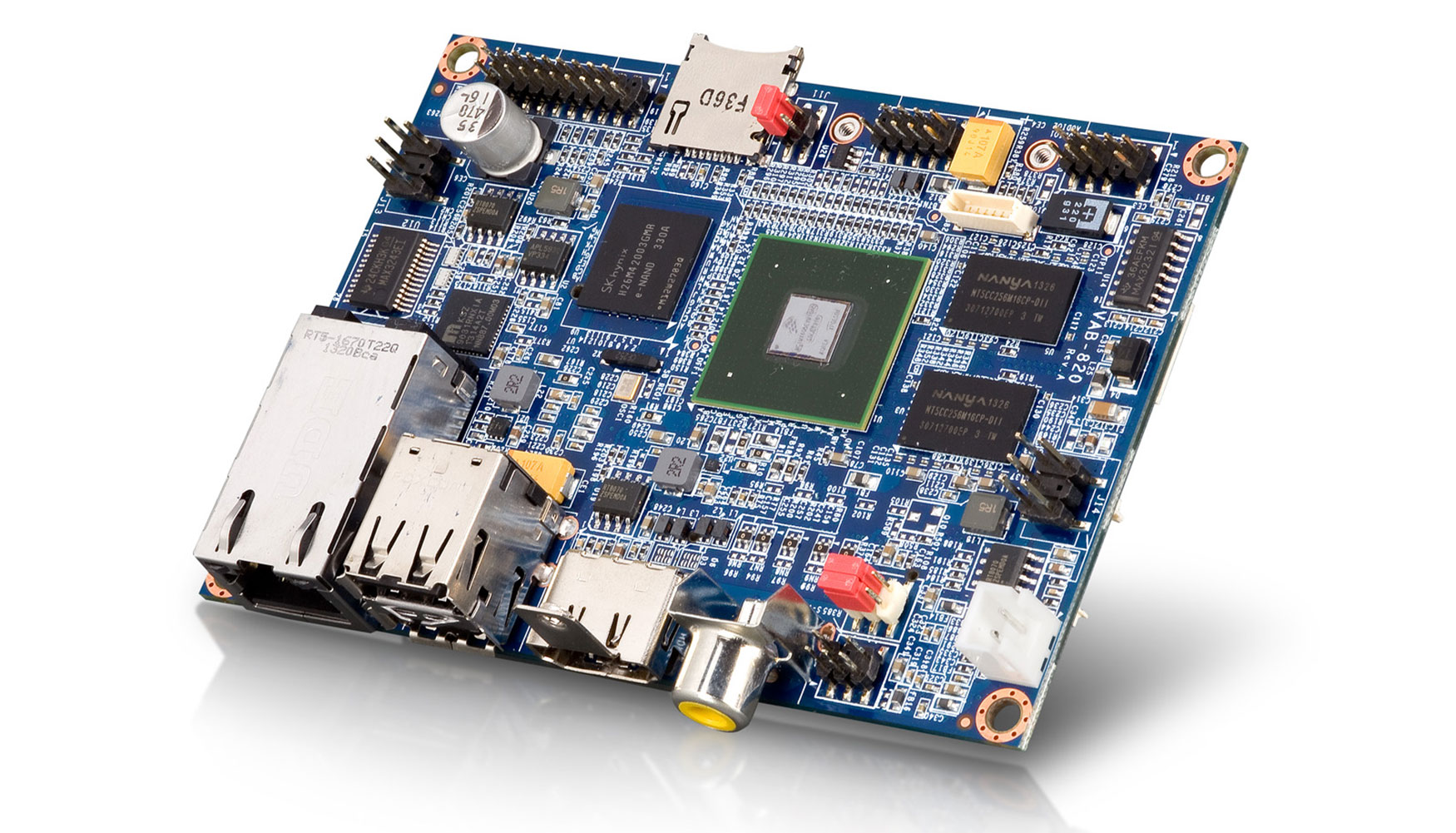 La nueva placa posee mltiples I/O y funciones de conectividad en un formato Pico-ITX