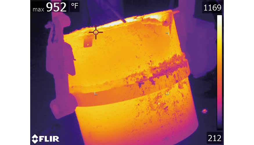 Las cmaras termogrficas de mano y automatizadas supervisan la integridad estructural de las vasijas utilizadas para transportar hierro fundido...