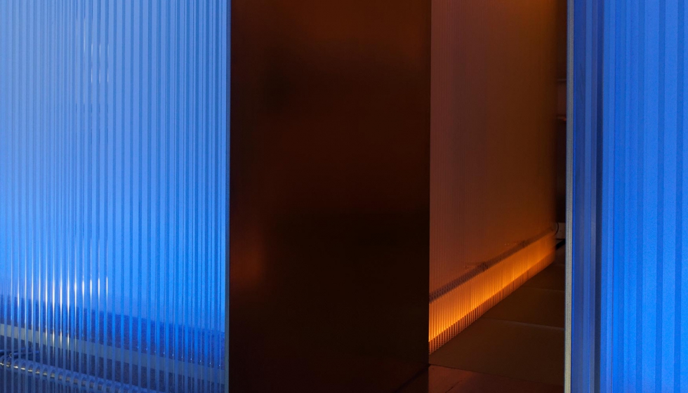 Blue Glass Bar, IED Madrid. Galn Lubascher Arquitectos. Foto: Estudio Ignacio Valero