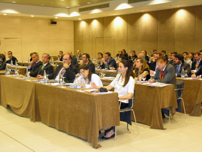 Atisreal present su informe en rueda de prensa con la presencia de delegados internacionales de la consultora