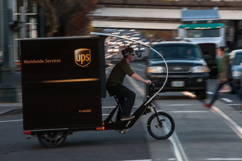 UPS entrega en bicicleta