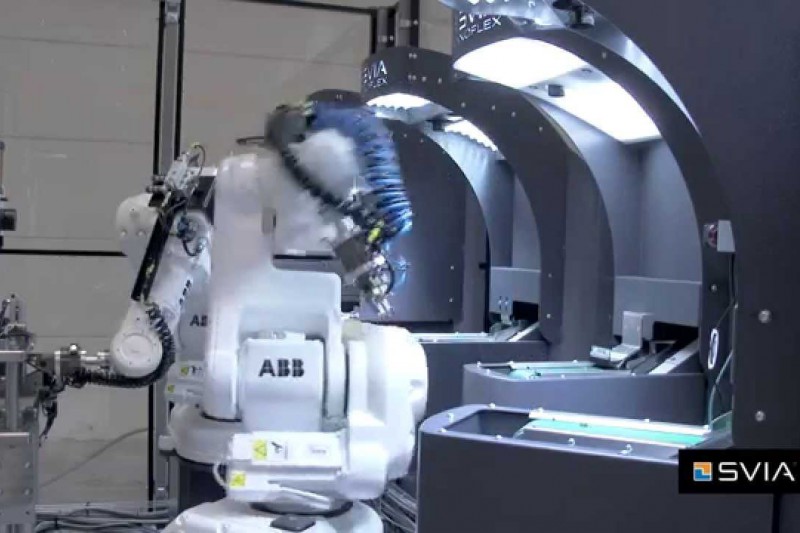 Clula de automatizacin SVIA con robot ABB 1