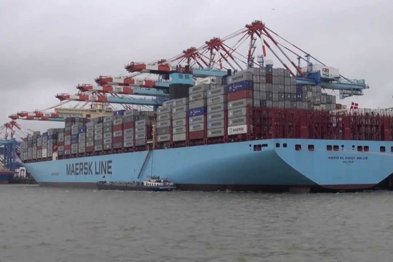 Maersk Mc-Kinney Moller, el mayor porta contenedores del mundo con sus 18.270 TEU Triple E
