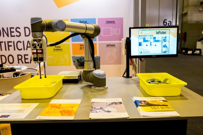 Robot colaborativo de UR con el sistema de visin artificial bin picking de Infaimon
