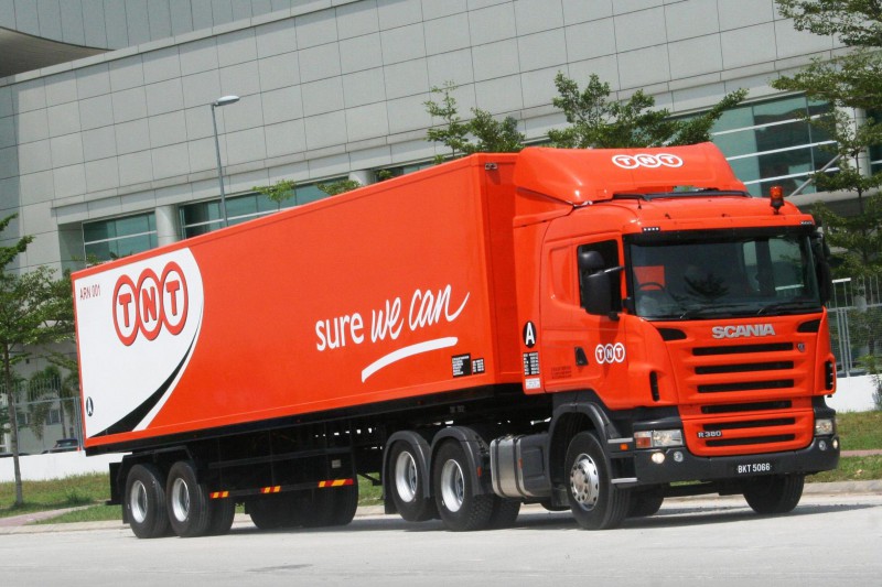 Ms de 100 camiones de larga distancia saldr diariamente del centro de TNT Madrid