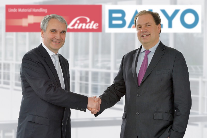 Christophe Lautray, Director de ventas de Linde, junto a Fabien Bardinet, CEO de Balyo
