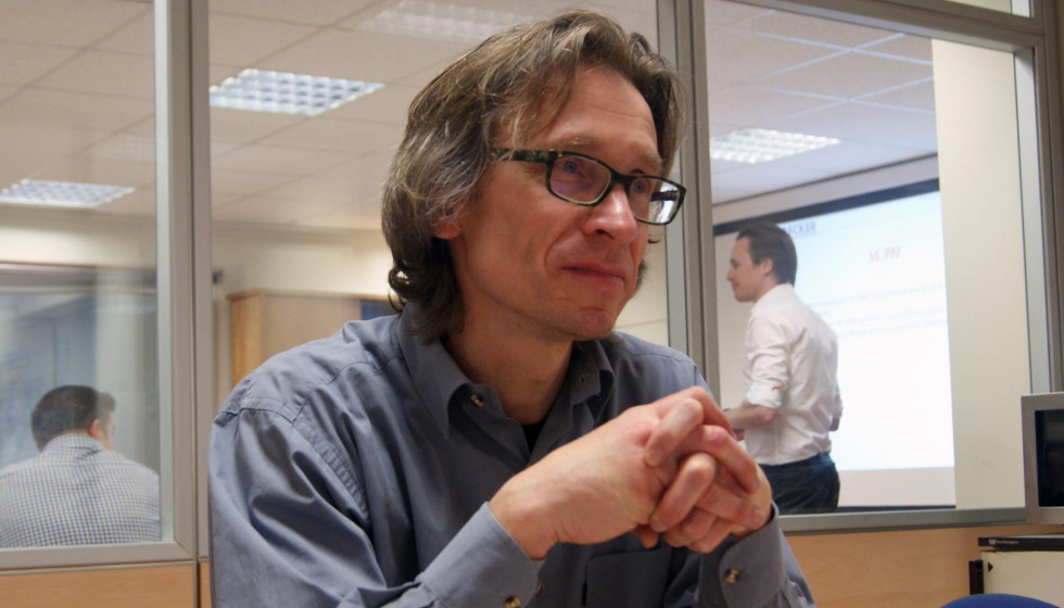 Klaus Kubtisch, formador tcnico de Becker, nos explic las especificaciones tcnicas del sistema Booster