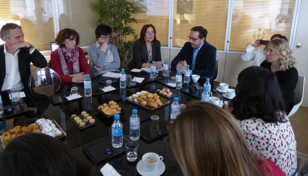 Asistentes a la presentacin a los medios del Mundial de la Cosntruccin de Pars celebrada en Madrid 
