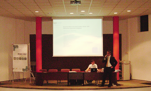 Jordi Caadas (right) and Jordi Andrew, during the presentation