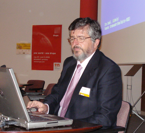 Manuel G�mez, Gerente de Procograf