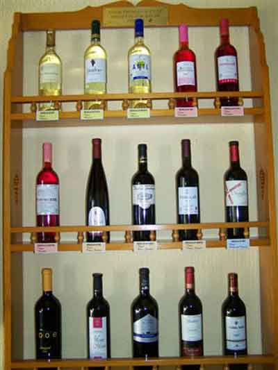 Algunos de los vinos premiados en la presente edicin de la feria