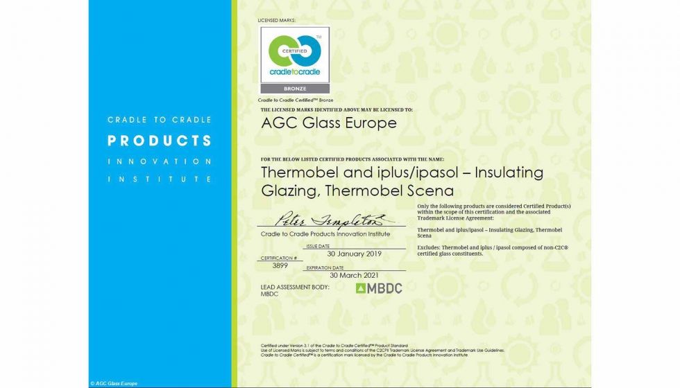 Muchas de las gamas de productos de AGC Glass Europe han sido reconocidas con los certificados de sostenibilidad Cradle to Cradle...