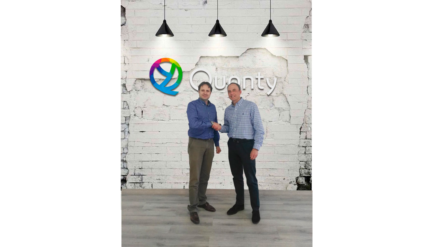 Firma del acuerdo SCE y 2CIGroup con Jos Mara Lozano, CEO de Quonty Online, y Samuel Guirao, presidente 2CI Group