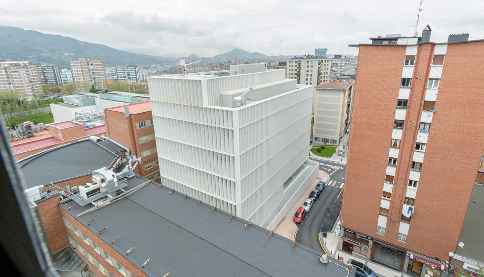 La fachada del Instituto Biocruces fue merecedora del premio Veteco-Asefave 2019 a la mejor fachada, dentro de los Premios Arquitectura con ...