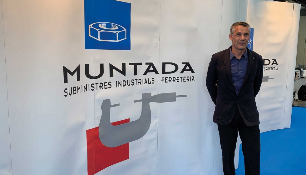 Josep Muntada, gerente de Subministres Industrials Muntada, en su stand de la feria