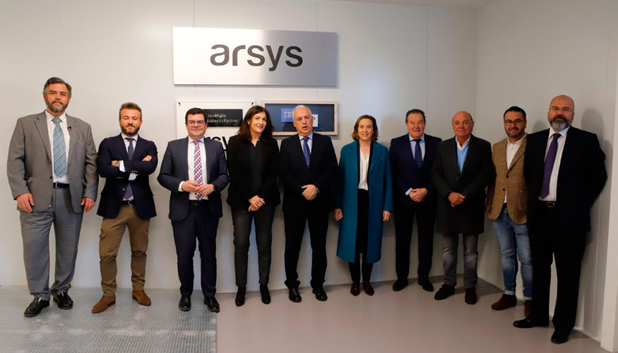 Responsables de Arsys y autoridades en la inauguracin oficial de las nuevas instalaciones
