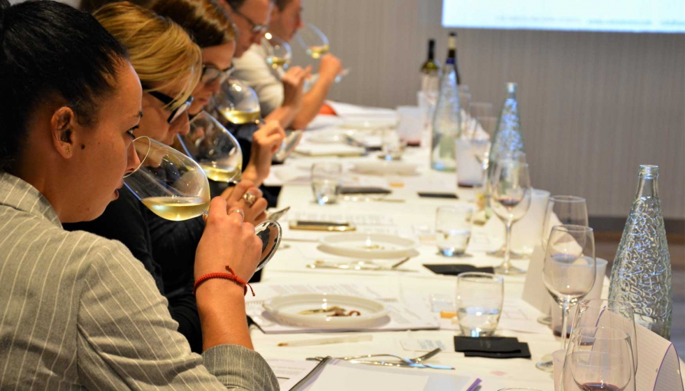 Outlook Wine se ha convertido en un punto de referencia en la formacin de profesionales del sector, consumidores y amantes del vino...