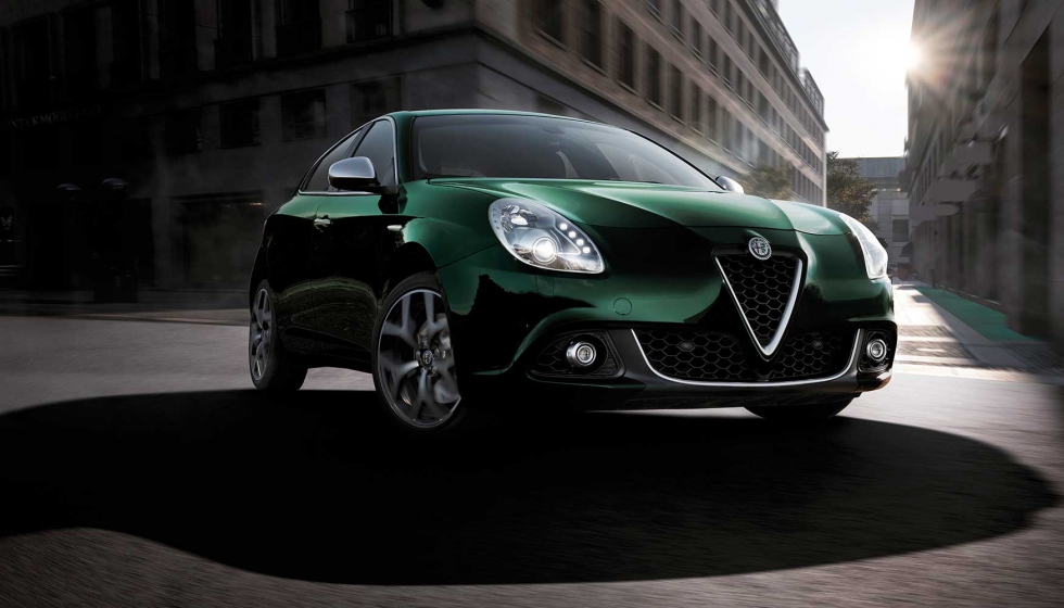 El compacto de Alfa Romeo evoluciona, pero sigue mantenindose fiel a su estilo inconfundible y a su audaz carcter deportivo...