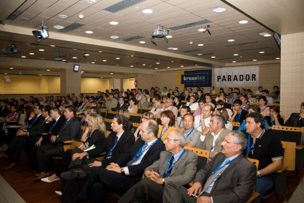 Da de la presentacin de Maia Flooring Solutions, empresa comercializadora de pavimentos ligeros