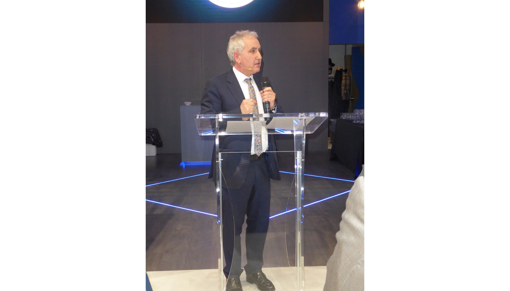 Vincenzo Perrone, presidente de Kohler Engines, durante la presentacin realizada en Bauma