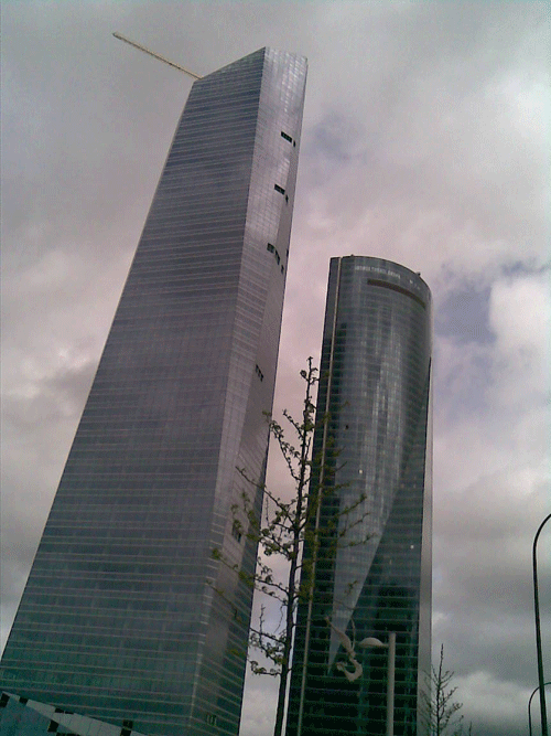 Torre de Cristal, el proyecto solar fotovoltaico ms alto del mundo