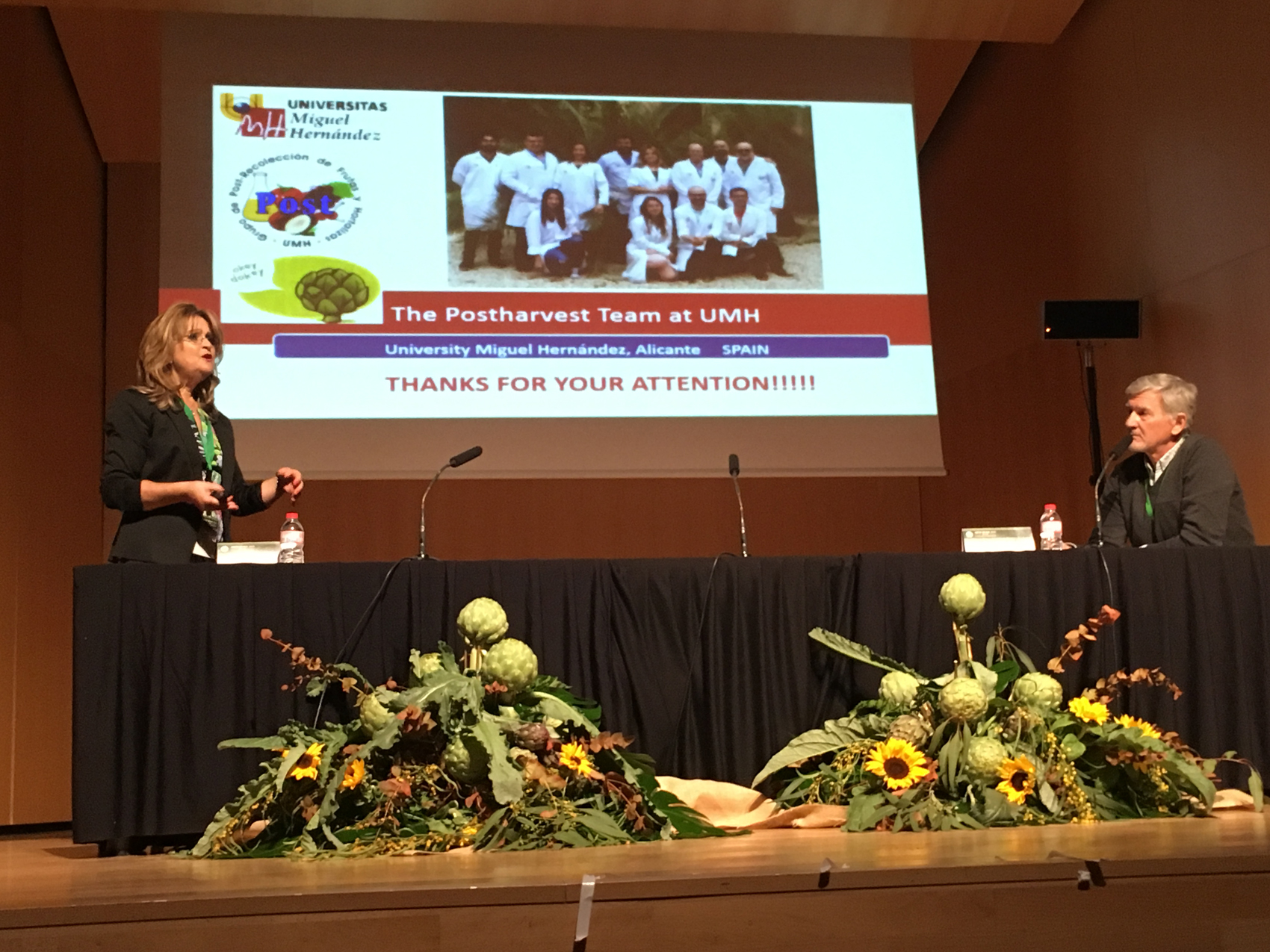 La Dra. Mara Serrano expuso un trabajo sobre los compuestos bioactivos con beneficios para la salud en alcachofa y cardo...