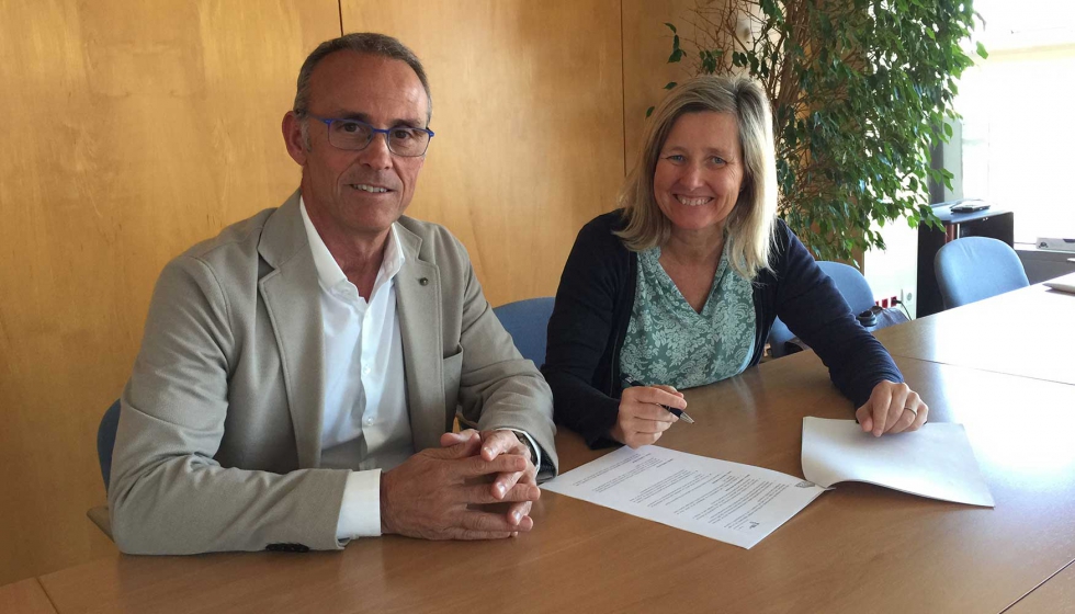 Txema Larrea y Marta Omedes, en la firma del acuerdo de colaboracin entre BEC y Afeb. Foto: Bilbao Exhibition Centre...