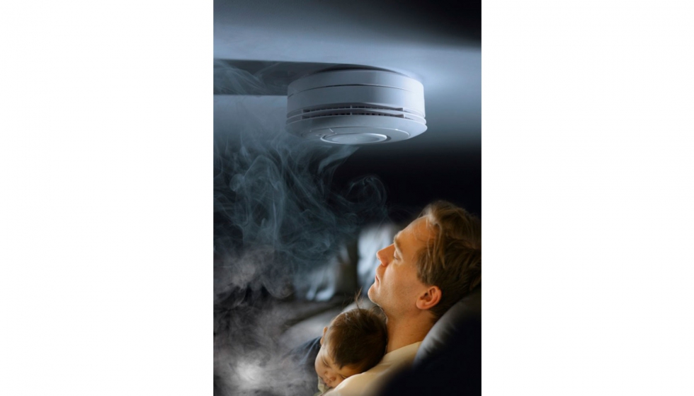 Por qué es aconsejable contar con detectores de humo o monóxido en una  vivienda? - Contraincendios Tartessos