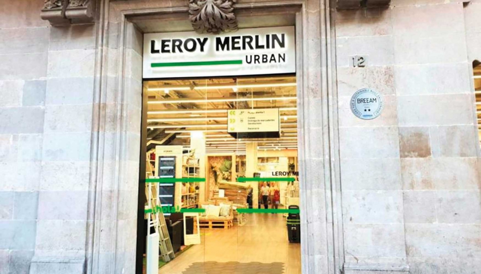 Entrada al establecimiento Leroy Merlin Urban Barcelona