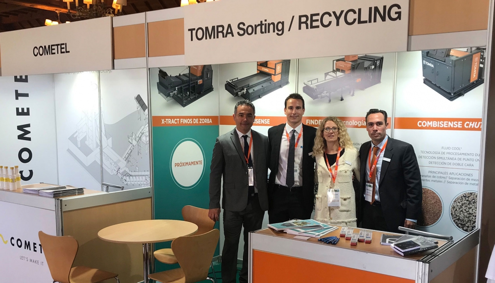 Equipo de Tomra Sorting Recycling en el Congreso de la FER