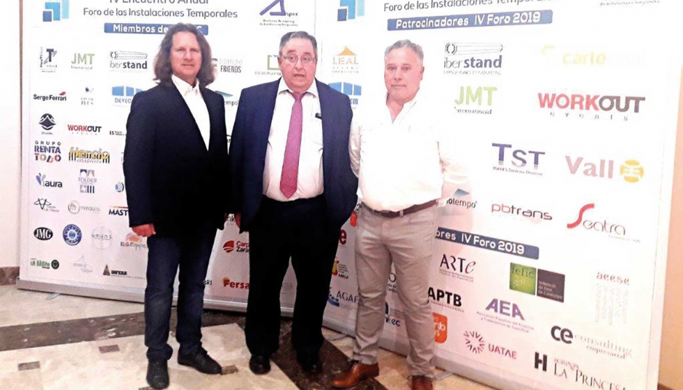 De izquierda a derecha: Eduardo Martn, presidente de ASPEC; Jon de Olabarria, secretario general de la AEA; y Anselmo Rodrguez, tesorero de ASPEC...