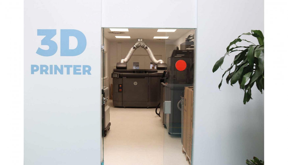 La nueva impresora Multi Jet Fusion de la compaa HP ya se encuentra operativa en la sede de Idneo en Mollet del Valls...