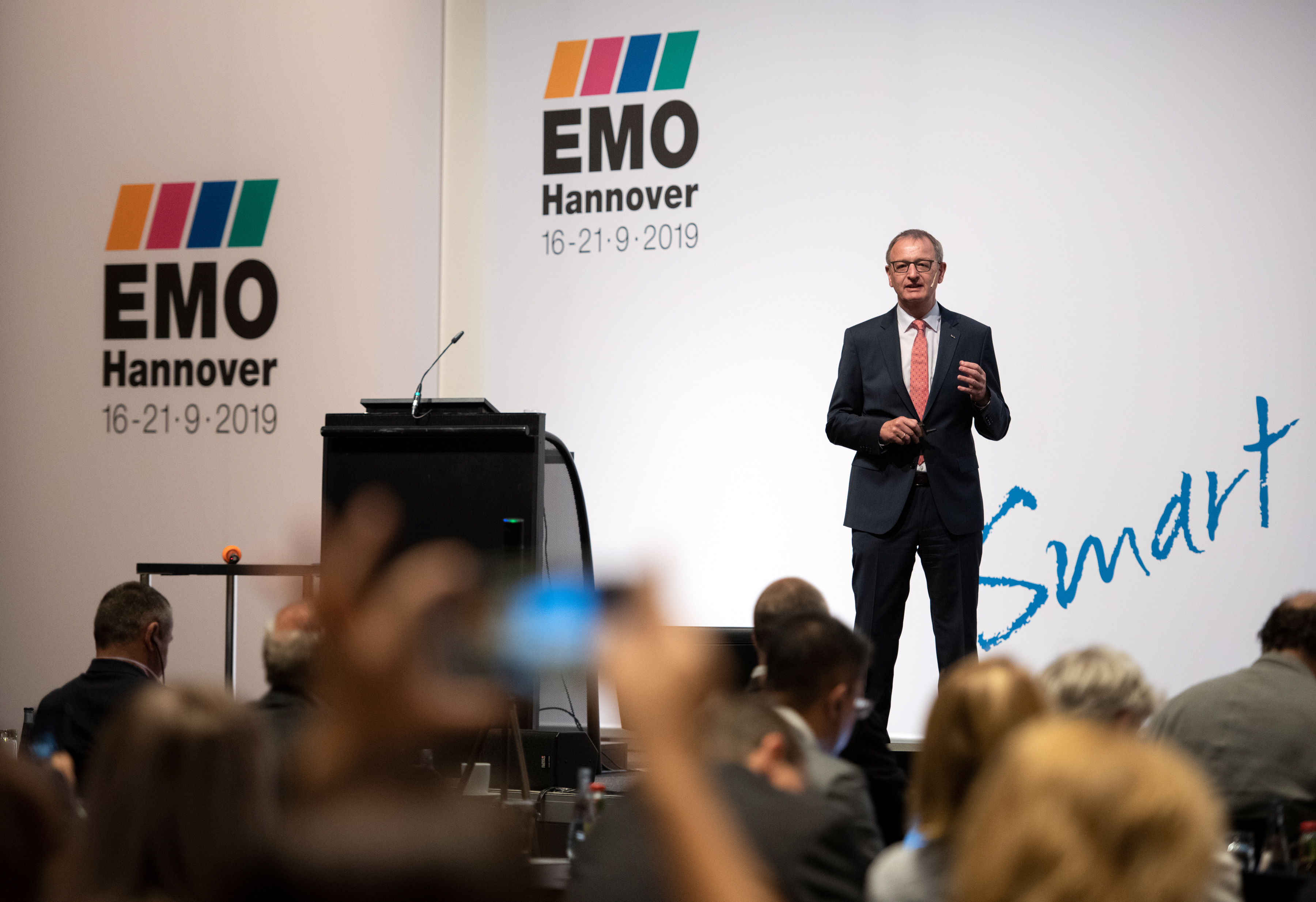 Wilfried Schfer, diretor executivo da VDW (Associao Alem de Fabricantes de Mquinas-Ferramentas) apresentou os principais marcos da EMO 2019...