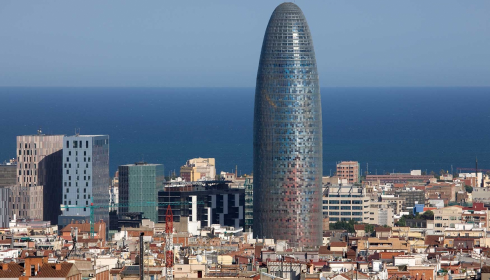 Si Torre Glries es un edificio emblemtico de Barcelona, sus aparcamientos sern un espacio polivalente que se usarn de las 23 h a las 7...