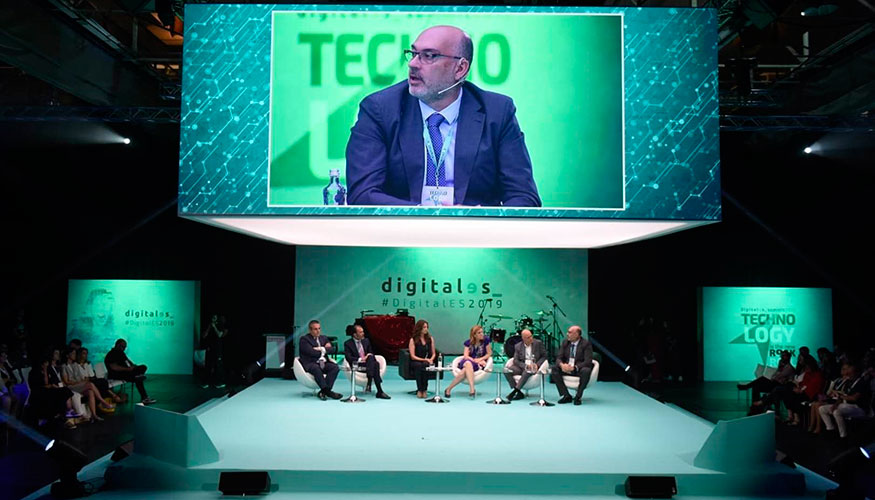 Panel de debate sobre 'Est Espaa cumpliendo el reto de la digitalizacin?'
