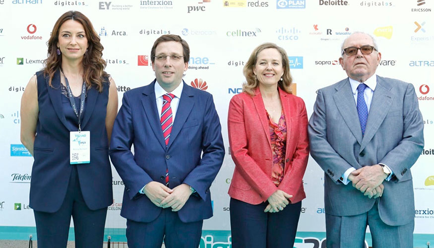 Alicia Richart, directora general, DigitalES; el alcalde de Madrid, Jos Luis Martnez-Almeida; la ministra de Economa Nadia Calvio...
