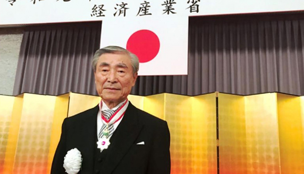 Yoshimaro Hanaki asistiendo a la ceremonia de entrega de premios. Foto: Okuma