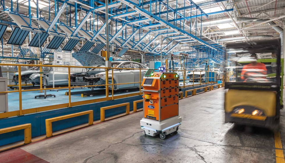 Estos robots MiR son los primeros robots mviles autnomos de colaboracin utilizados en Europa en una planta de produccin de Ford...