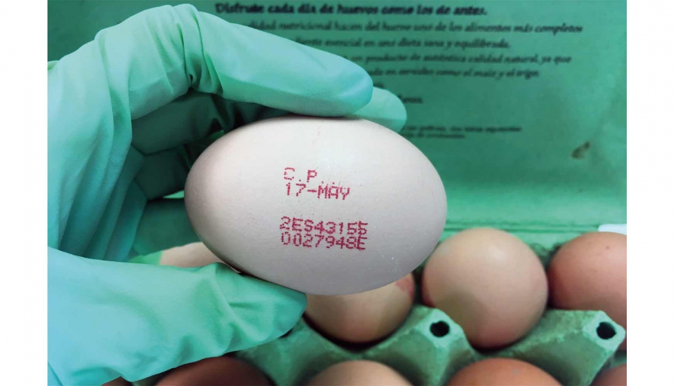 Ejemplo de huevo codificado con el nmero 2 (de gallina criada en suelo). Foto: Gema Puertas