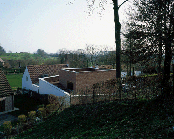 Residencia proyectada por el despacho belga Robbrecht en Daem y galardonado con el Premio Klippan