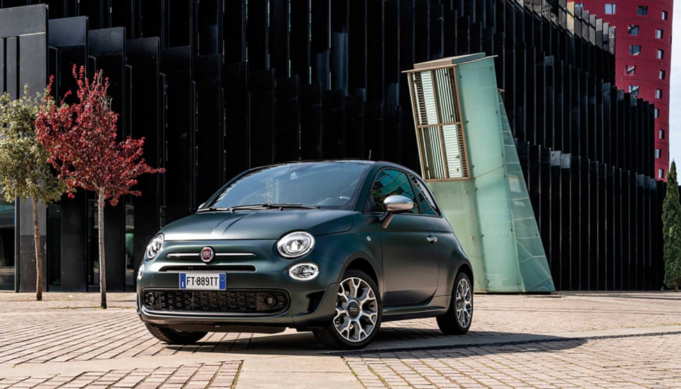 El cliente puede hacerse con un Fiat 500 por 230 euros / mes en tres sencillos pasos