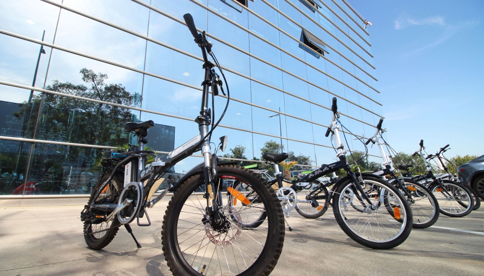 Bicicletas elctricas y plegables que AMB ha cedido a Garcia Faura para promover el desplazamiento sostenible entre sus trabajadores...